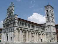 Lucca - Piazza San Michele